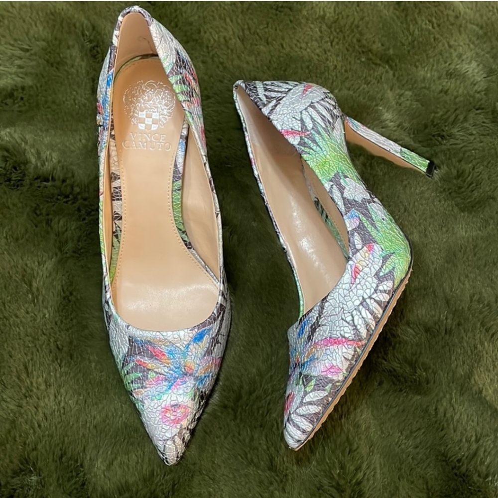 Silver Floral Leather Pumps